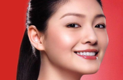 娱乐吃瓜君小脸妆容,娱乐吃瓜君的时尚妆容攻略